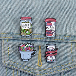 So viele Bücher so wenig Zeit Emaille Pin Lese liebhaber Metall Brosche Revers Rucksack Abzeichen Schmuck Geschenk Großhandel - Product Image 1