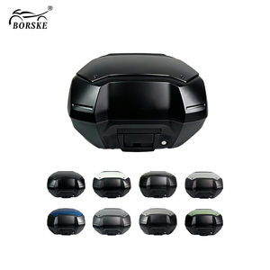 Set di 2 Bauletti Laterali per Moto in PP, Impermeabili, Antiurto, con Sgancio Rapido, per Trasporto Bagagli - Product Image 4