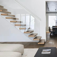 Escalier flottant moderne, escalier suspendu sur mesure, escaliers flottants
