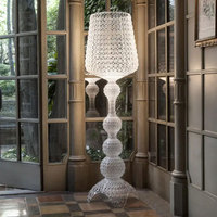Lampadaire Creux en Acrylique Design Italien Verre à Vin Lampe Décorative Canapé Côté Chambre Noir Blanc Vert Lampadaire