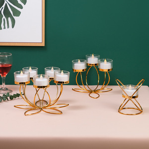 Stile nordico colore <span class=keywords><strong>oro</strong></span> metallo loto a forma di candelabro Art candelabro centrotavola per la decorazione della casa festa di nozze <span class=keywords><strong>portacandele</strong></span> - Product Image 1