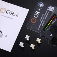 Boucles d'oreilles en argent 925 plaqué or Moissanite clous d'oreilles durables anti-ternissement pour un usage quotidien