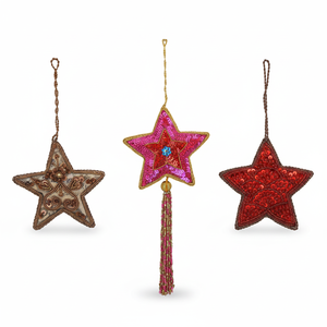 Adorno Decorativo Colgante de Tela con Estrellas Zari |   Adorno Bordado a Mano con Cuentas para Navidad, Ramadán y Eid - Product Image 1