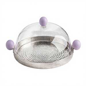 Nouvelle Arrivée Plateau à Dessert Rond en Métal Argenté Martelé avec Couvercle en Acrylique et Couvercle en Verre, Support à Gâteau en Acier Inoxydable avec Poignées à Boutons Violets - Product Image 3