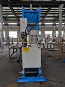 Prensa Hidráulica Manual de Tres Vigas, Buen Precio en China, JMDY80/25, 80 Toneladas, Controlada por PLC, 380V, para Trabajos en Metal - Product Image 6