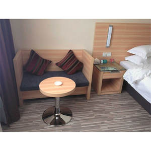 Ensemble complet en bois pour chambre d'hôtel minimaliste chambre à coucher lit avec tête de lit rembourrée et armoire sur mesure - Product Image 2