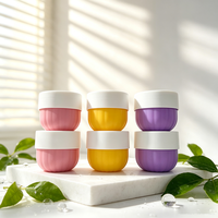 Pot cosmétique en forme de coquille côtelée mate avec couvercle à vis blanc pour masque facial, masque capillaire, crème – Couleur personnalisable – Vente en gros