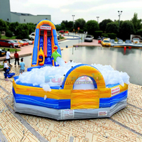 Jeu de danse en plein air amusant, piscine à mousse de savon gonflable avec canon à mousse et souffleur