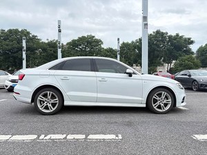 รถยนต์มือสอง Audi A3 1.4T Auto Sedan ปี 2020 ราคาถูกสำหรับการส่งออก - Product Image 3