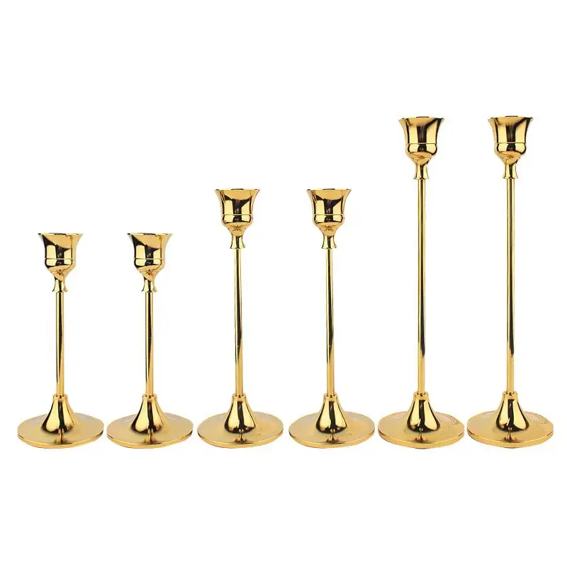 6pcs Europeu Retro Metal Candlestick Candlelight Jantar Decoração Bar Party Living Room Decor Home Table Candlestick