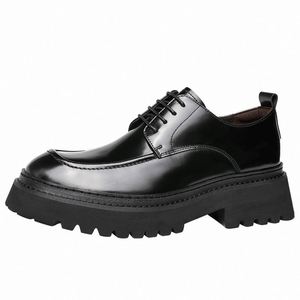 Nouvelles Chaussures Habillées pour Hommes en Cuir Brillant et Daim, à Semelle Épaisse, Imperméables, à Bout Carré, Style Britannique, Décontractées et Élégantes, Idéales pour Mariages - Product Image 5