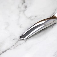Keukenhulpjes voor fruit & groenten, handmatige roestvrijstalen uien snijder met plastic deksel