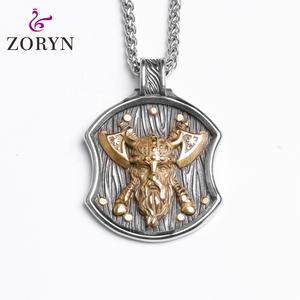 Colliers pendentifs en acier inoxydable Viking Warrior, mythologie nordique, pendentif bouclier à double hache, bijoux vintage tendance pour hommes - Product Image 1