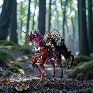 Nuevo Modelo de Juguete de Robot de PVC con Diseño de Armadura de Caballero y Unicornio Rojo con Capa para Colección y Exhibición, Japón - Product Image 3