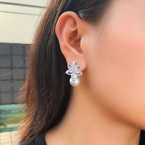 Haute qualité coréen argent plaqué cubique Zircon fleur goutte mariée perle boucles d'oreilles pour les femmes <span class=keywords><strong>Costume</strong></span> de mariage bijoux quotidiens - Product Image 3