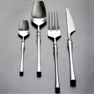 Ensemble de couverts dorés forgés au design carré 4 PCS Vaisselle de luxe écologique <span class=keywords><strong>Portugais</strong></span> Européen pour les restaurants/cafés de vacances - Product Image 5