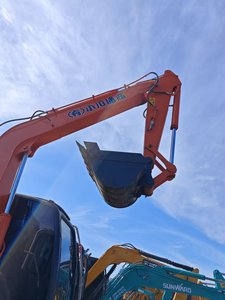 Mini excavatrice Hitachi ZX70 haute performance 7 tonnes 95% nouvelle pompe de boîte de vitesses de moteur d'occasion certifiée CE/EPA PLC - Product Image 5