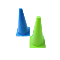 Cônes d'entraînement PE/ABS de plusieurs tailles et couleurs, écologiques et durables, directement de l'usine, pour le football, les sports et les exercices d'agilité en extérieur.
