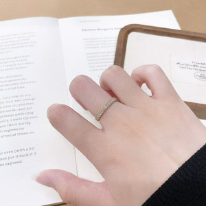 <span class=keywords><strong>Anillo</strong></span> de banda apilable con pavé completo de diamantes cultivados en laboratorio, diseño único y a la moda, de <span class=keywords><strong>oro</strong></span> amarillo de 18K para mujer - Product Image 5