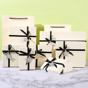 Caja de Regalo Personalizada de Alta Gama, Impermeable, con Recubrimiento UV, Logotipo Estampado en Relieve, Cierre con Cinta de Lino Texturizado para Artículos de Bebida - Product Image 2