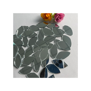 Carrelage <span class=keywords><strong>de</strong></span> mosaïque pour cuisine <span class=keywords><strong>et</strong></span> <span class=keywords><strong>salle</strong></span> <span class=keywords><strong>de</strong></span> <span class=keywords><strong>bain</strong></span> Carrelage <span class=keywords><strong>de</strong></span> mosaïque en verre pour décoration murale intérieure Mosaïque <span class=keywords><strong>miroir</strong></span> décorative - Product Image 1