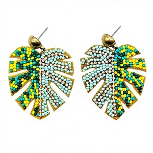 Best Classic Flower Shape Beaded <b>Stud</b> <b>Earrings</b> Women's Cute Fashion Designer Stylish Acrylic Resin Jewelry Wedding for Woman - Product Image 4