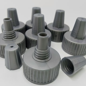 Boca puntiaguda de tipo plástico PP de alta calidad de 28mm con tapas de boquilla de Punta larga con giro superior de botella - Product Image 1