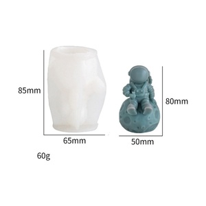 TangChu Molde de Astronauta y Luna para DIY, Adornos de Yeso para Difusor, Vela de Aromaterapia, Decoración de Escritorio, Envuelto Individualmente - Product Image 6