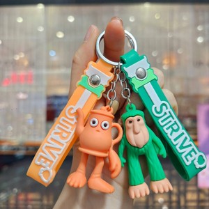 Mainan rantai kunci karet baru gantungan kunci pvc liontin penumpahan gantungan kunci tokoh aneh abstrak figur tongkat kayu liontin ikan hiu - Product Image 5