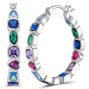 E4018 ต่างหูห่วงทองคำขาวประดับคริสตัลไรน์สโตนสำหรับผู้หญิงสวมใส่ได้ทุกวัน - Product Image 1