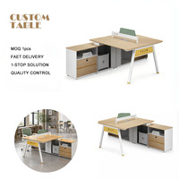 Meubles de bureau contemporains, panneaux de bureau en bois spacieux, rangement intelligent, aménagement flexible, postes de travail modulaires
