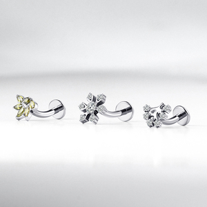 Métal éternel ASTM F136 Titane CZ Pavé CZ Flocon de <span class=keywords><strong>neige</strong></span> Filetage interne Anneau de ventre Piercing de corps pour nombril - Product Image 6