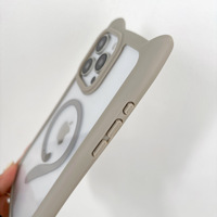Coque de téléphone mignonne en forme d'oreilles de chat 3D pour iPhone 16 15 Pro Max 14 13 12 Pro, étui magnétique transparent