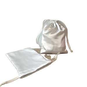 Sacs en satin personnalisés avec logo pour extensions capillaires, sacs à cordon en satin de soie anti-poussière, vente en gros - Product Image 2