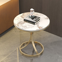 Table basse moderne de luxe en dalle de roche avec petit meuble d'appoint en verre pour les coins de canapé du salon et balcon, ensemble simple et mobile