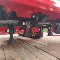 Tondeuse à gazon industrielle télécommandée sur chenilles, robuste, à moteur diesel, lame de coupe de 90 cm, économie de carburant, bac de ramassage de 100 L, idéale pour les pentes raides