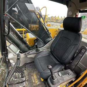 Excavadora Usada VOLVO EC220 Original en Buenas Condiciones, Potente Rendimiento, Motor de 22 Toneladas, Caja de Cambios, Bomba PLC, Motor, Modelo 2021, en Venta a Bajo Precio - Product Image 5