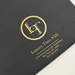 Sacs cadeaux de luxe en carton avec poignées longues, impression sérigraphique, logo personnalisé pour chaussures et vêtements, matériaux recyclés, vente en gros - Product Image 3