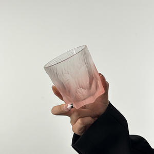 Tazza rosa in vetro trasparente smerigliato da ragazza MM in tazza di alta qualità a forma di speciale, sensazione avanzata di casa e ufficio e tazza da tè. - Product Image 4