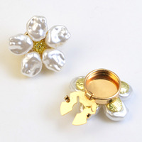 Boutons de manchette et clips de col en forme de fleur, en perles plaquées métal écologiques, de luxe, par Shengzuan Fashion, Zhejiang