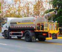 Camion d'arrosage multifonctionnel Dongfeng 8m ³ pour voiture