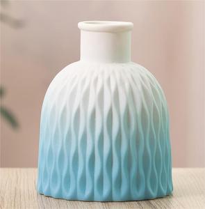 Vase en céramique de style nordique, créatif et minimaliste, pour la décoration du salon, de l'entrée ou du bureau, vente en gros - Product Image 4