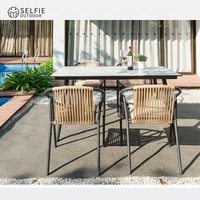 Ensembles de meubles de patio modernes en rotin PE avec structure en aluminium, imperméables et écologiques, pour jardin, cour, hôpital, table et chaises d'extérieur
