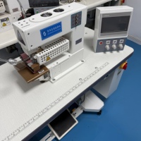JY-601 Double largeur chevauchement épissage collage Machine à coudre industrielle pour T-shirts chemises vêtements de sport pliant