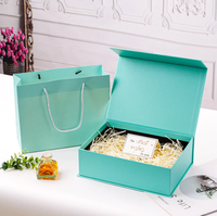 Petite boîte d'emballage de cadeau en papier Boîte de carte cadeau magnétique en carton personnalisé Boîtes cadeau de papier en carton imprimé avec logo personnalisé