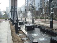 Fontaine d'eau à jets laminaires extérieure Installation facile Conception avec des caractéristiques de jet d'eau à flux laminaire
