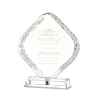 Cadeau de récompense de décoration de trophée en cristal lumineux personnalisé créatif haut de gamme et élégant nouvellement conçu