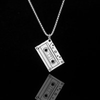 Simulation Audiotape Porte-clés Vintage 70s 80s Casette Bande Pendentif Collier Bijoux Rétro Métal Musical Bande Cassette Porte-clés