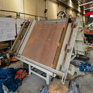 Robot de pose et d'empilage automatique contrôlé par PLC pour palettes en bois EUR/US, puissance 1,5 kW, poids 800 kg, garantie 1 an, marque OEM - Product Image 5