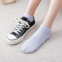 Vente en gros de 5 paires de chaussettes à la mode japonaises et coréennes pour femmes au printemps été